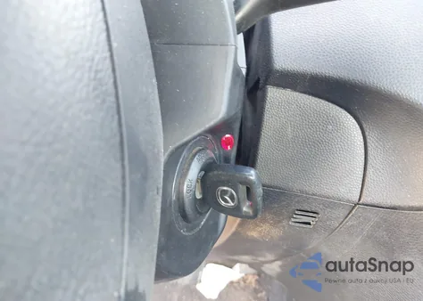 2011 Mazda Mazda3 I Sport из США, поврежденный, VIN JM1BL1UF4B1418157